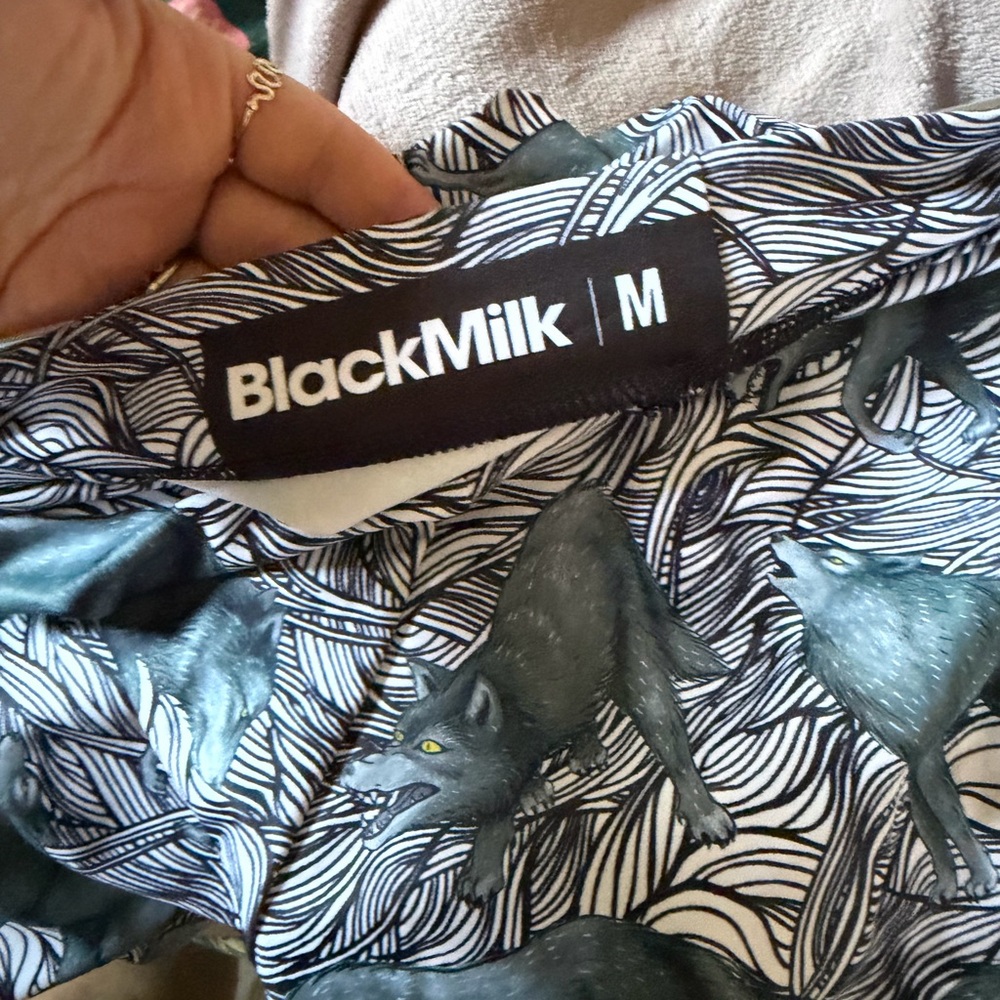 BlackMilk Run with Wolves Print Flared Shorties - M - Picture 2 of 3